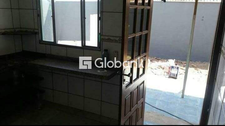 Casa 3 quartos à venda Alto Floresta 0m² Montes Claros MG: 