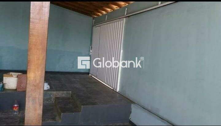 Casa 3 quartos à venda Alto Floresta 0m² Montes Claros MG: