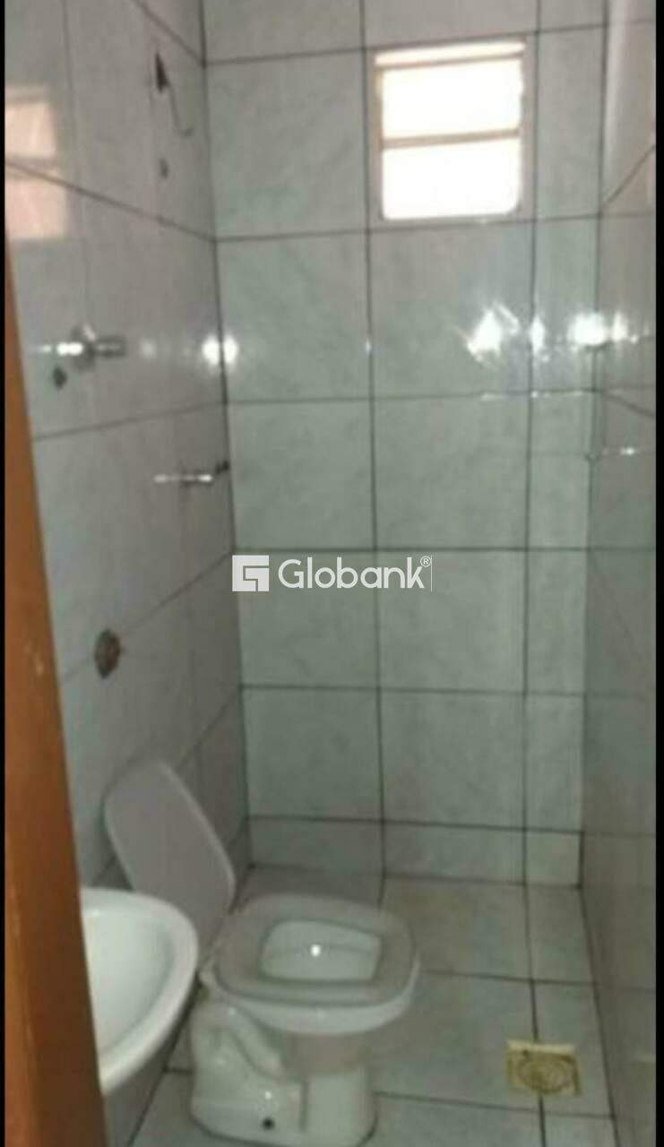 Casa 3 quartos à venda Alto Floresta 0m² Montes Claros MG: