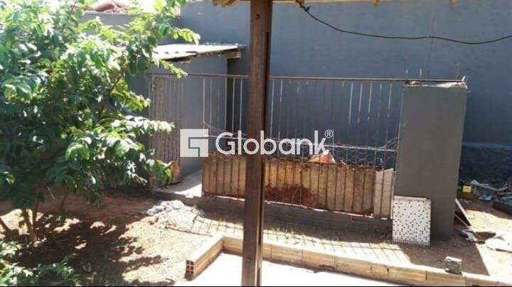 Casa 3 quartos à venda Alto Floresta 0m² Montes Claros MG: