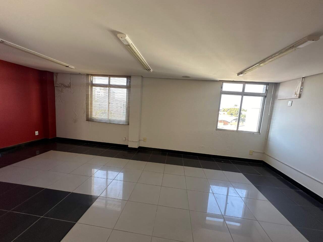 Ponto comercial para aluguel Centro 123m² Montes Claros MG: 
