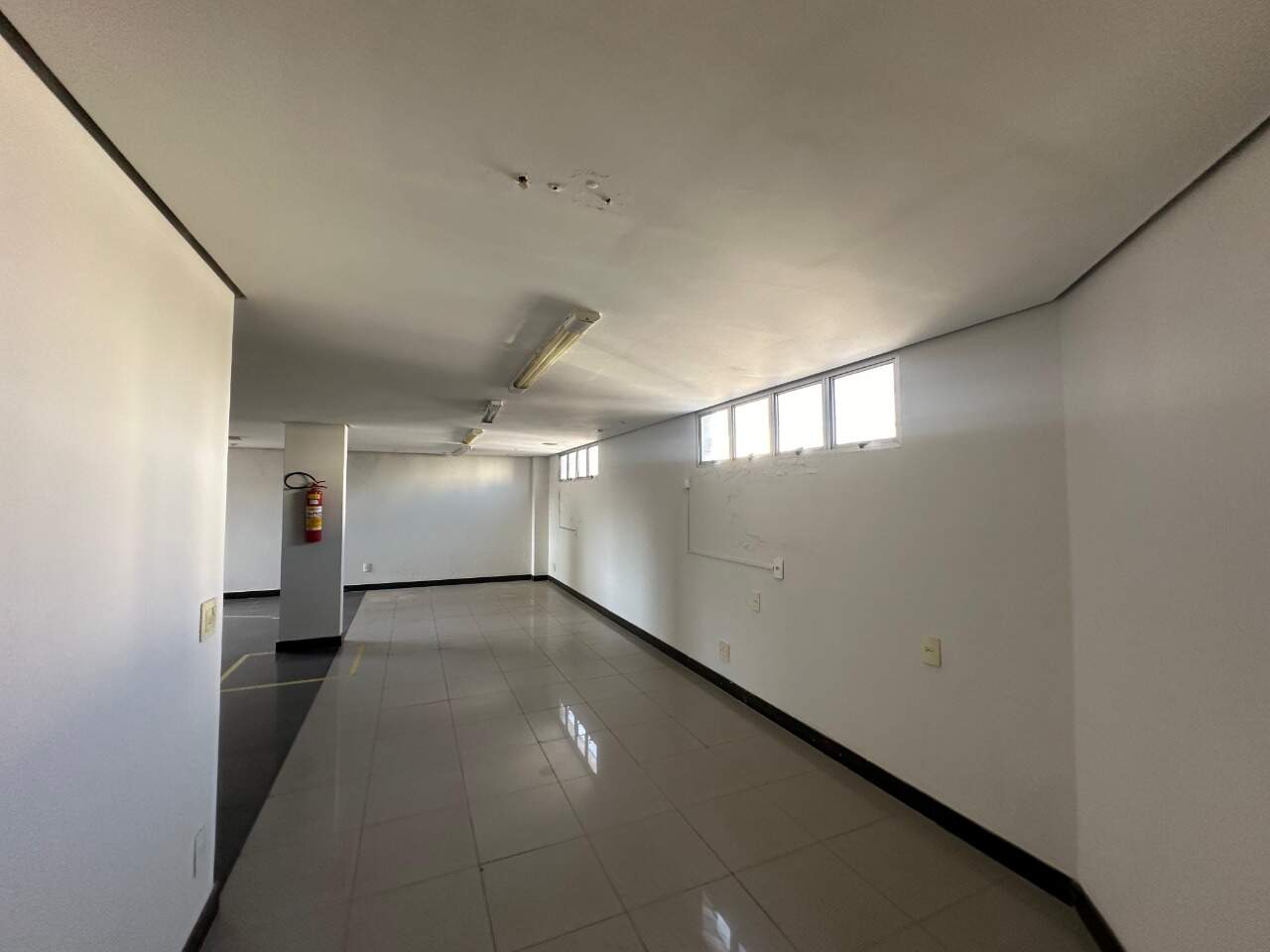 Ponto comercial para aluguel Centro 123m² Montes Claros MG: 