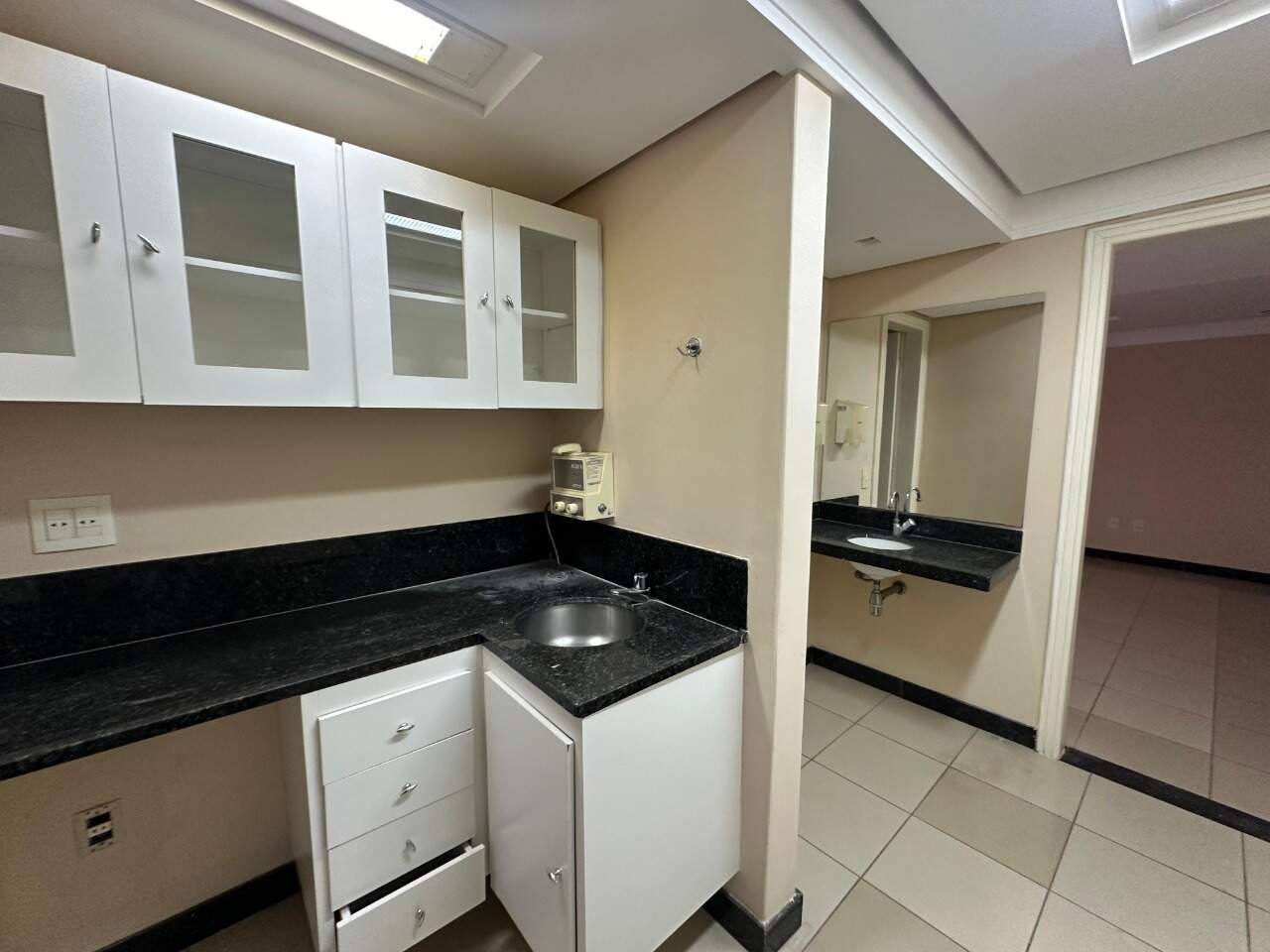 Ponto comercial para aluguel Centro 230m² Montes Claros MG: Copa