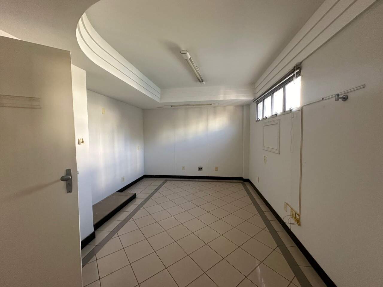 Ponto comercial para aluguel Centro 461m² Montes Claros MG: 