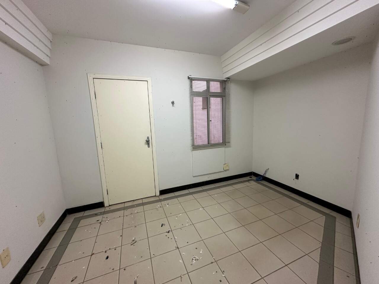 Ponto comercial para aluguel Centro 461m² Montes Claros MG: 