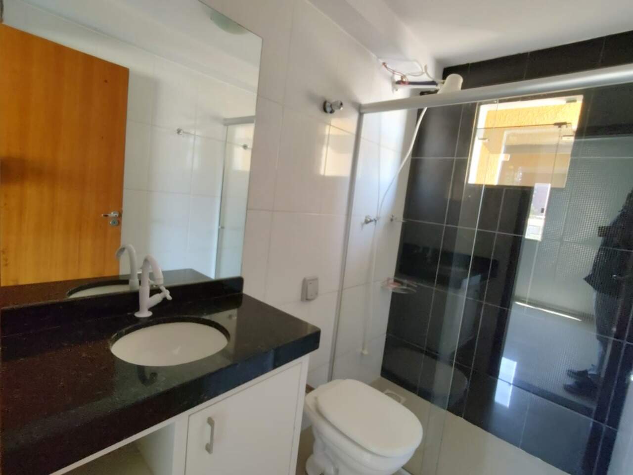 Apartamento 3 quartos para aluguel Todos os Santos 80m² Montes Claros MG: banheiro