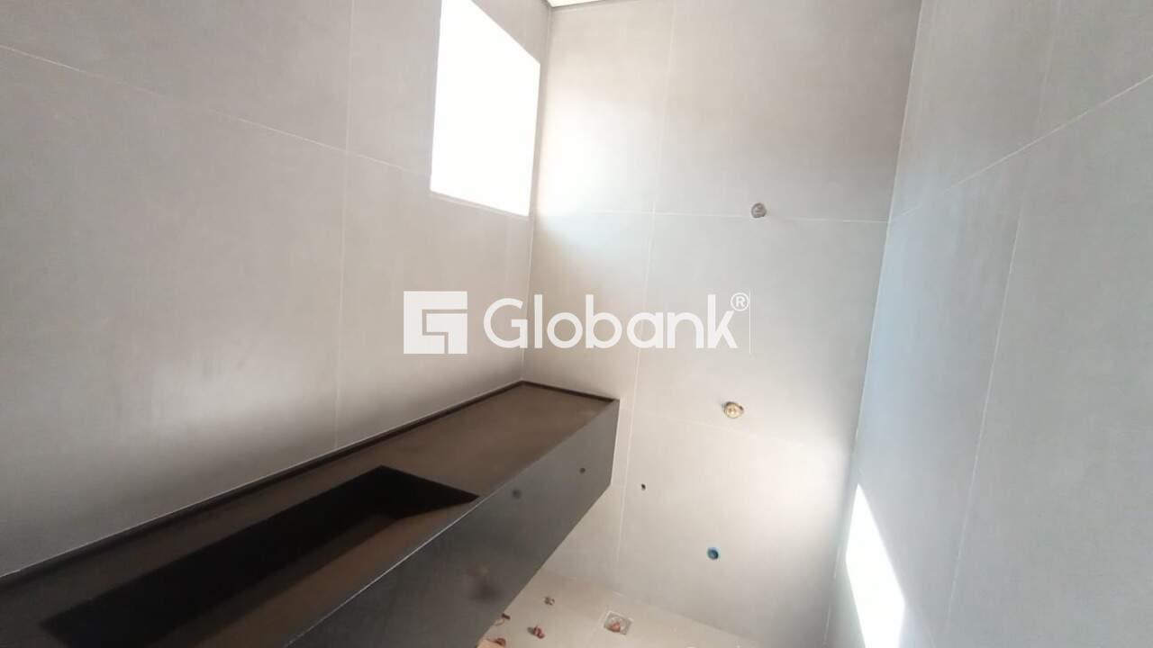 Casa em condomínio 3 quartos à venda Ibituruna 240m² Montes Claros MG: 