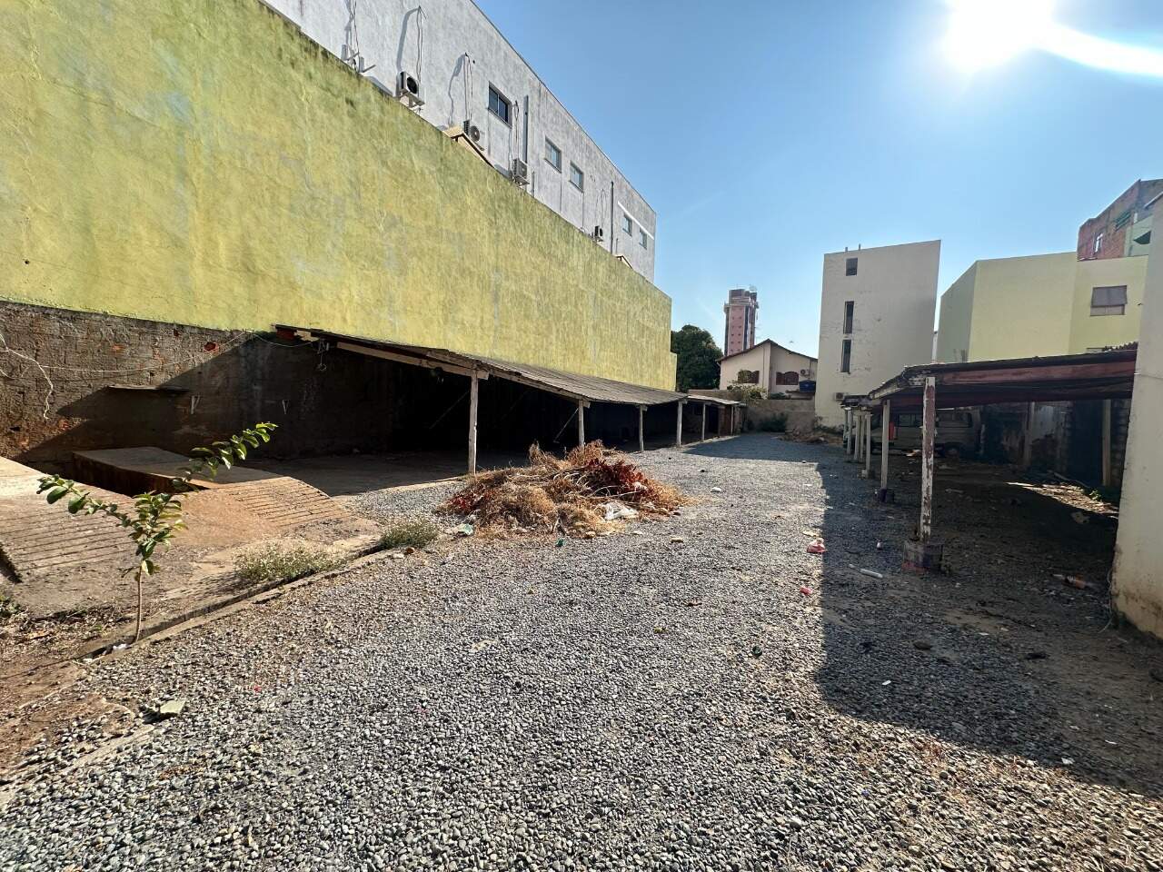 Terreno para aluguel Centro 750m² Montes Claros MG: 