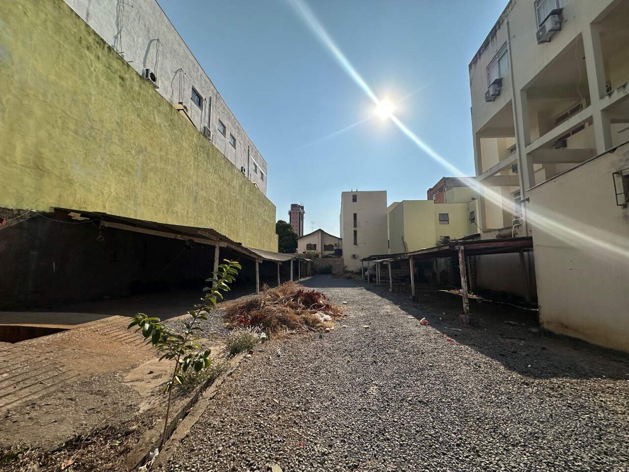 Terreno para aluguel Centro 750m² Montes Claros MG:
