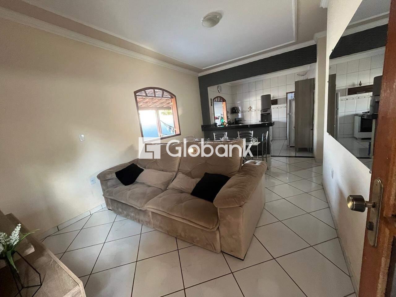 Casa 2 quartos à venda Antônio Pimenta 120m² Montes Claros MG: 