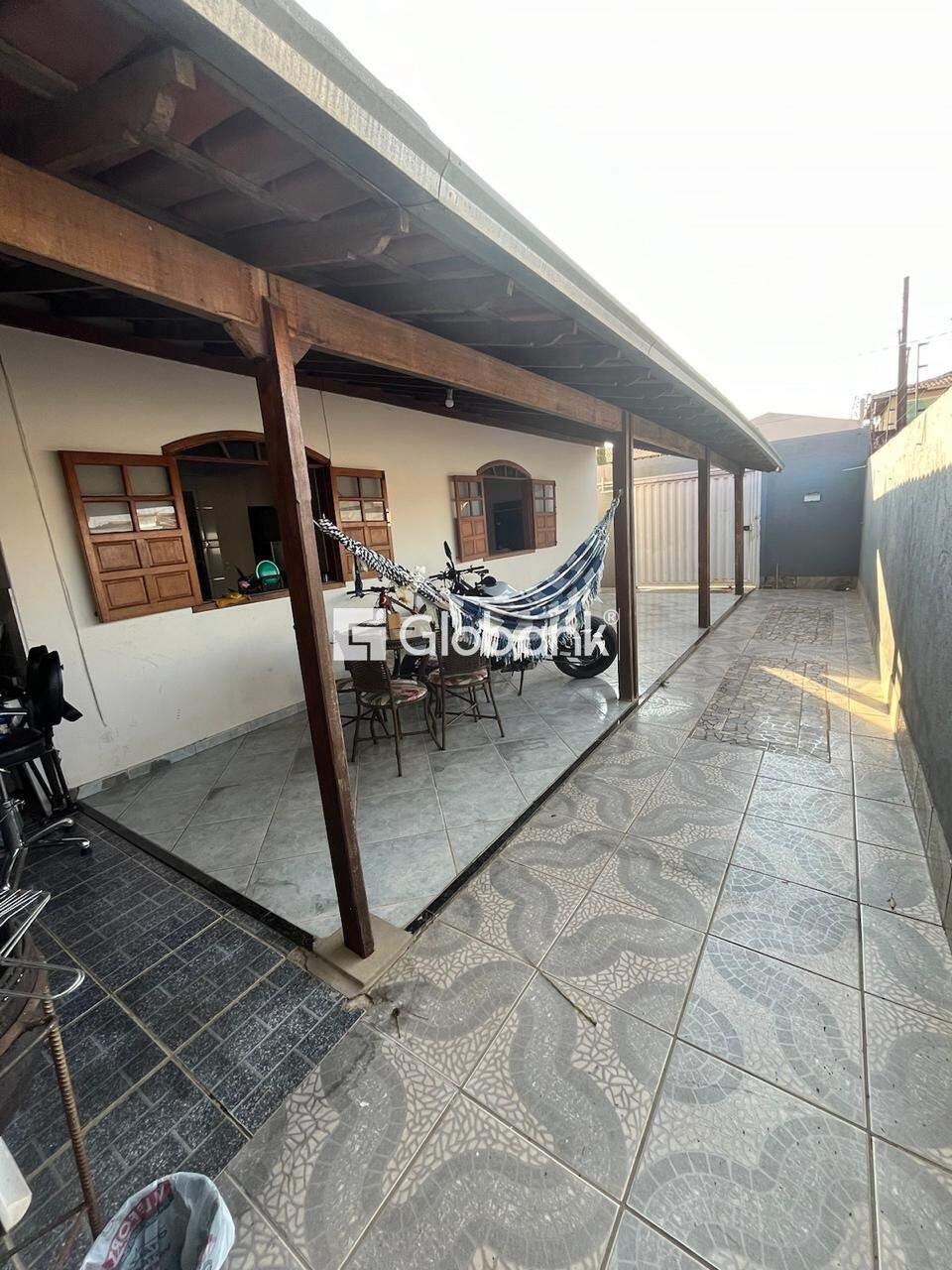 Casa 2 quartos à venda Antônio Pimenta 120m² Montes Claros MG: 