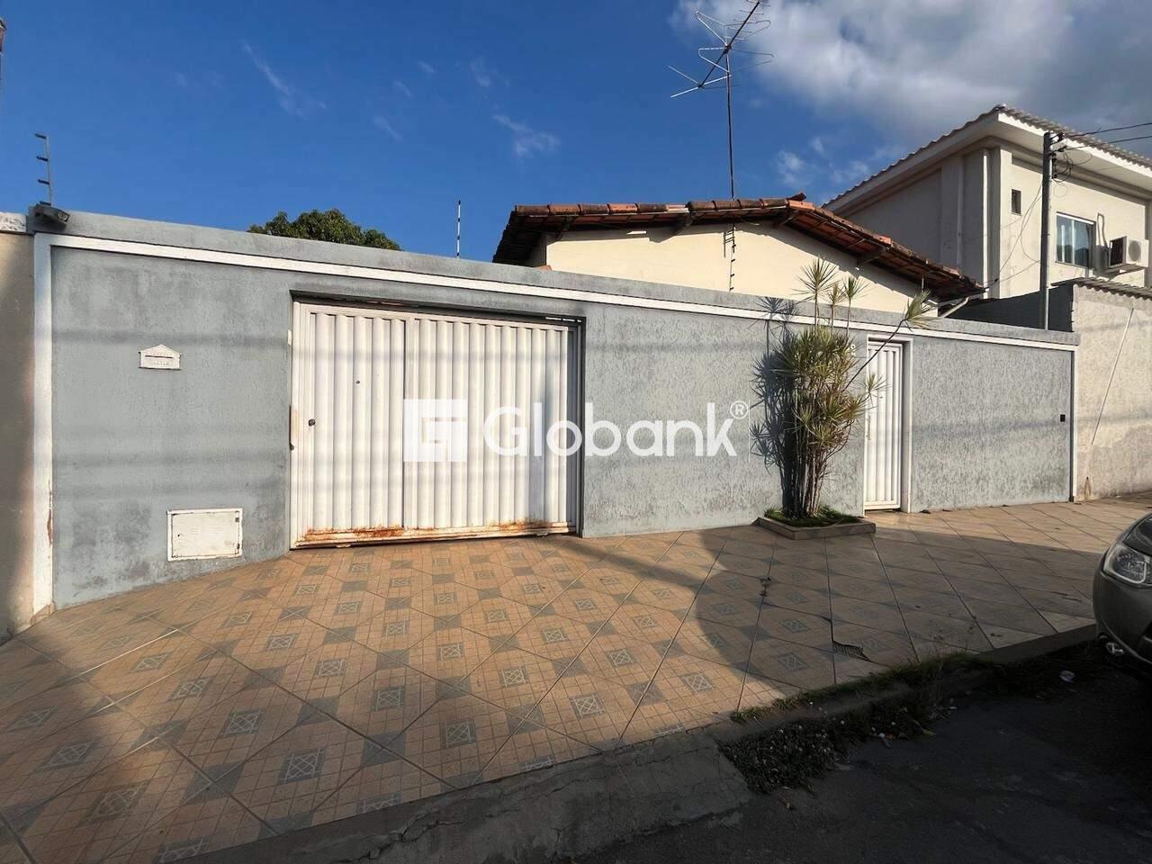 Casa 2 quartos à venda Antônio Pimenta 120m² Montes Claros MG: 