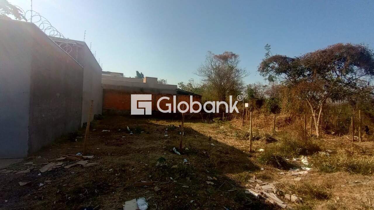 Terreno à venda Planalto 238m² Montes Claros MG: 