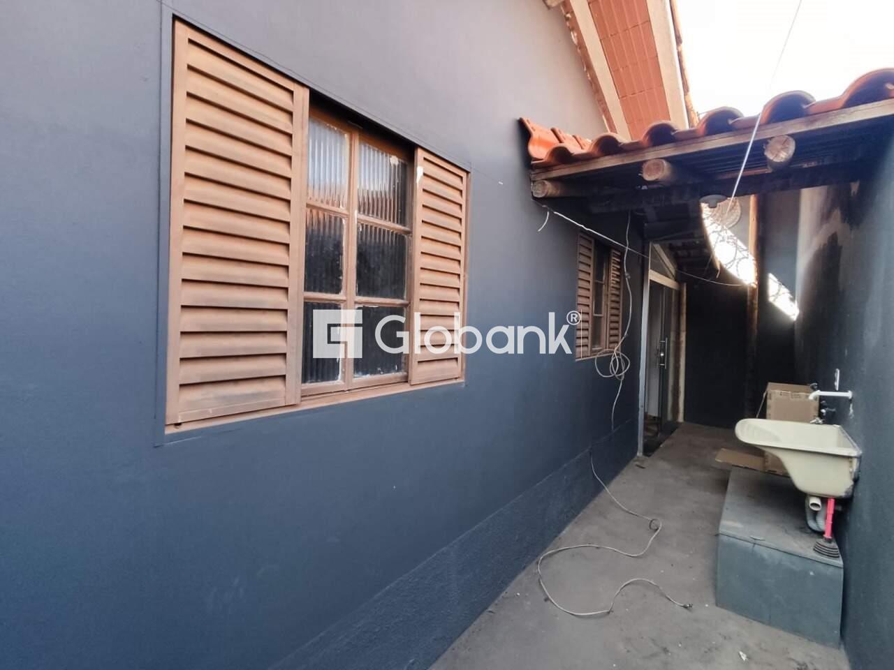 Casa 2 quartos à venda Planalto 135m² Montes Claros MG: 