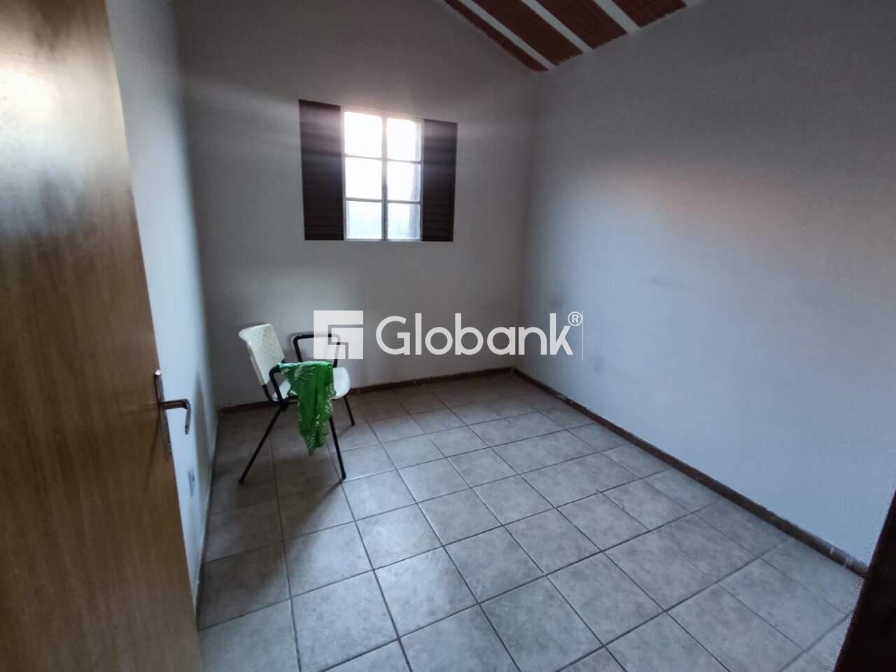 Casa 2 quartos à venda Planalto 135m² Montes Claros MG: 
