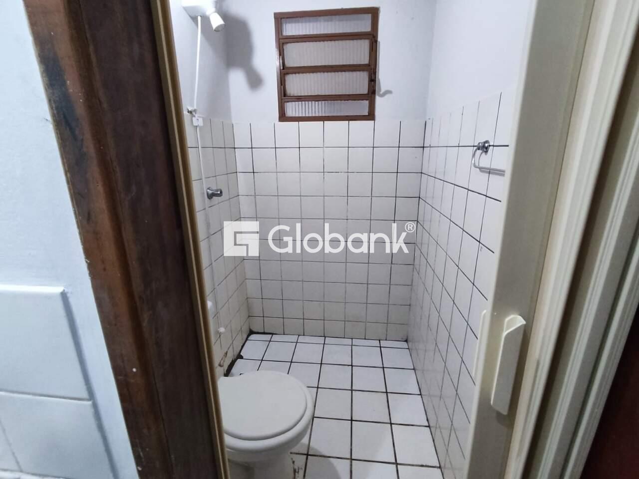Casa 2 quartos à venda Planalto 135m² Montes Claros MG: 