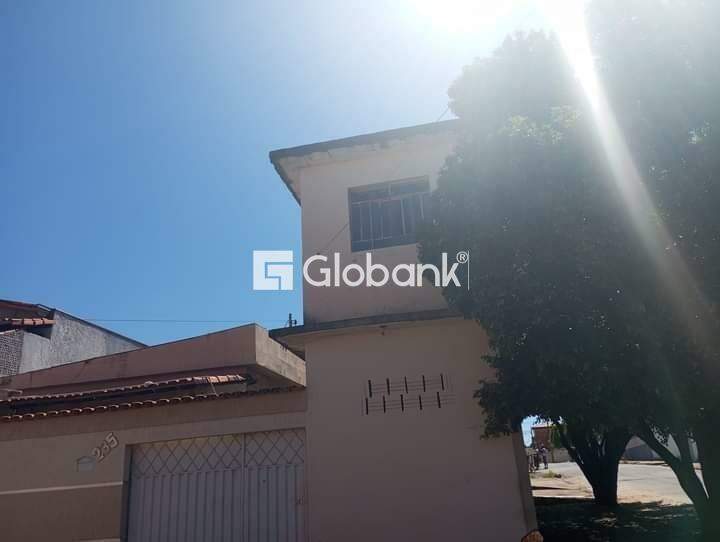 Casa 3 quartos à venda Eldorado 190m² Montes Claros MG: 