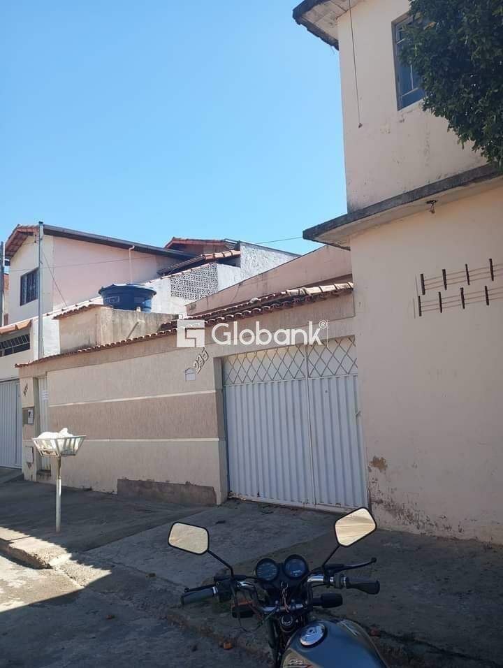 Casa 3 quartos à venda Eldorado 190m² Montes Claros MG: 