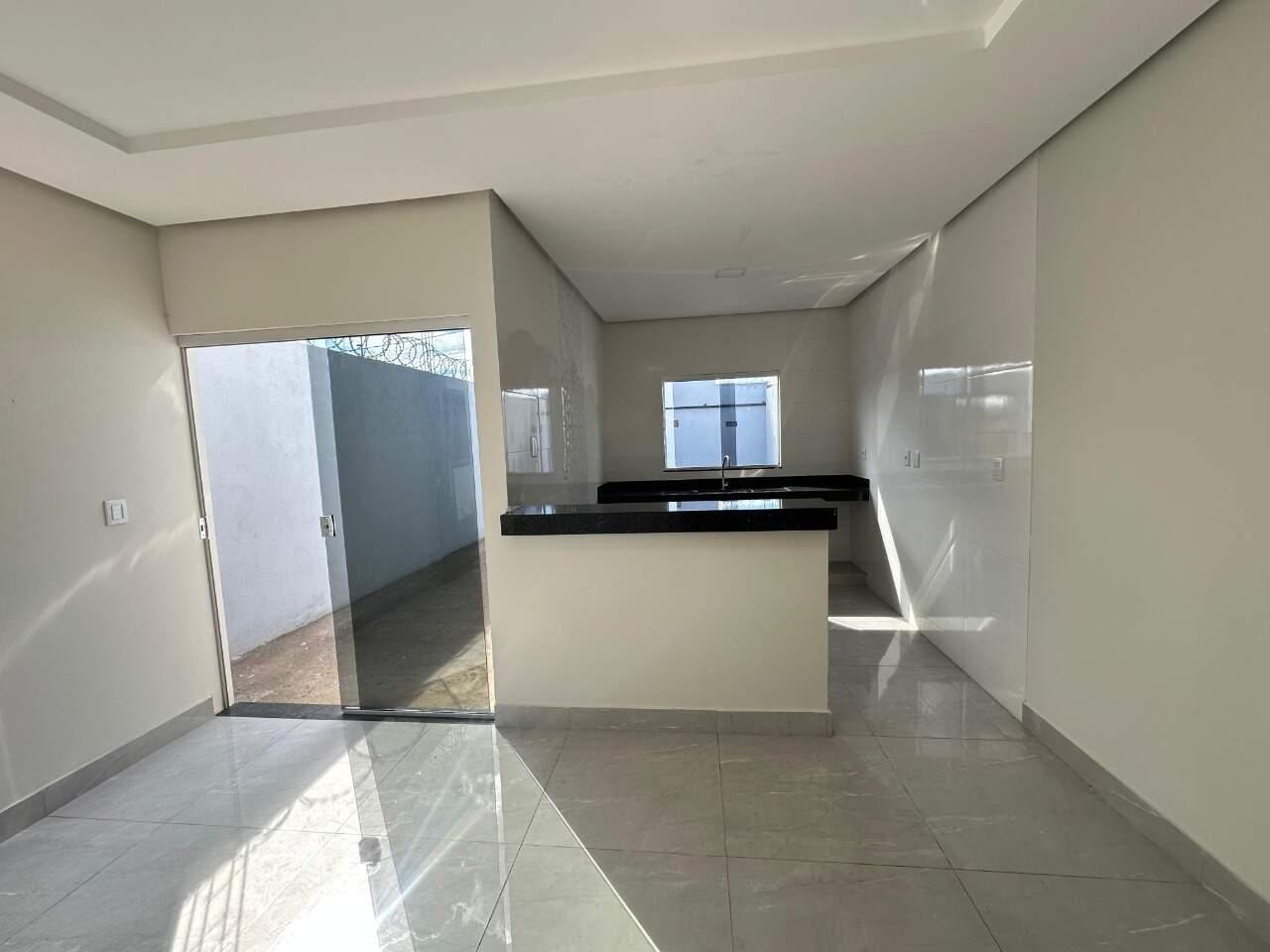 Casa 3 quartos para aluguel Jardim Olímpico 90m² Montes Claros MG: Sala