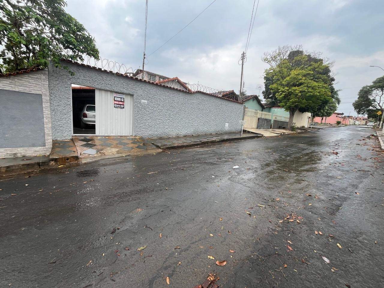 Casa 3 quartos à venda Conjunto Residencial JK 100m² Montes Claros MG: FRENTE DA CASA