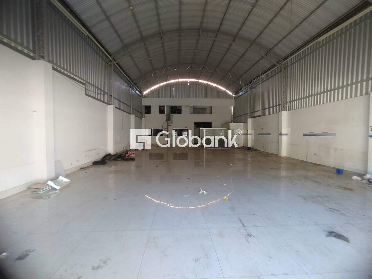Galpão à venda São José 360m² Montes Claros MG: 