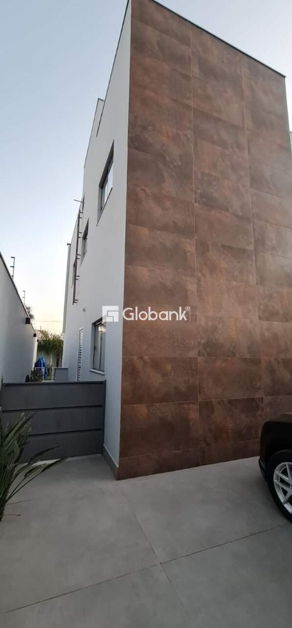 Casa 3 quartos à venda Loteamento Reserva Real 190m² Montes Claros MG: 