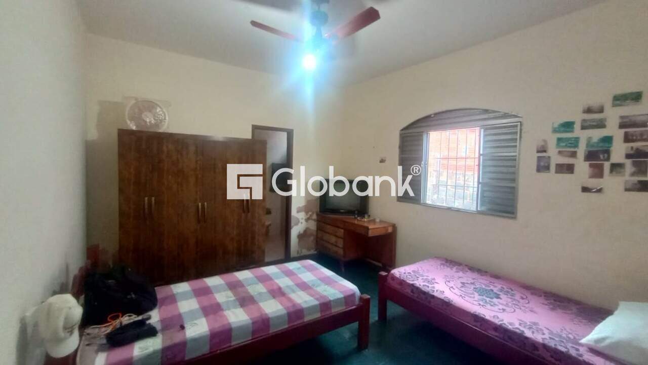 Casa 5 quartos à venda Eldorado 0m² Montes Claros MG: 