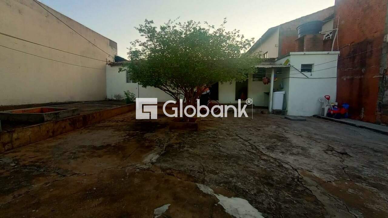 Casa 5 quartos à venda Eldorado 0m² Montes Claros MG: 