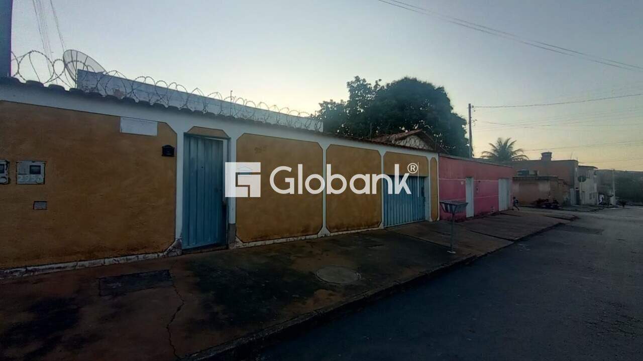 Casa 5 quartos à venda Eldorado 0m² Montes Claros MG: 