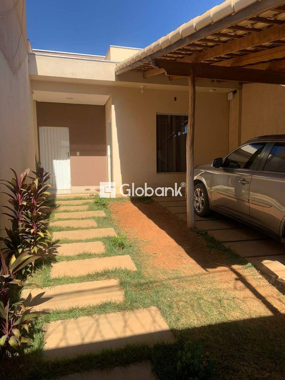 Casa 3 quartos à venda Santa Rafaela 90m² Montes Claros MG: GARAGEM
