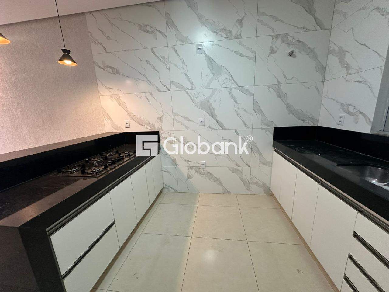 Casa 2 quartos para aluguel Jardim Primavera 70m² Montes Claros MG: