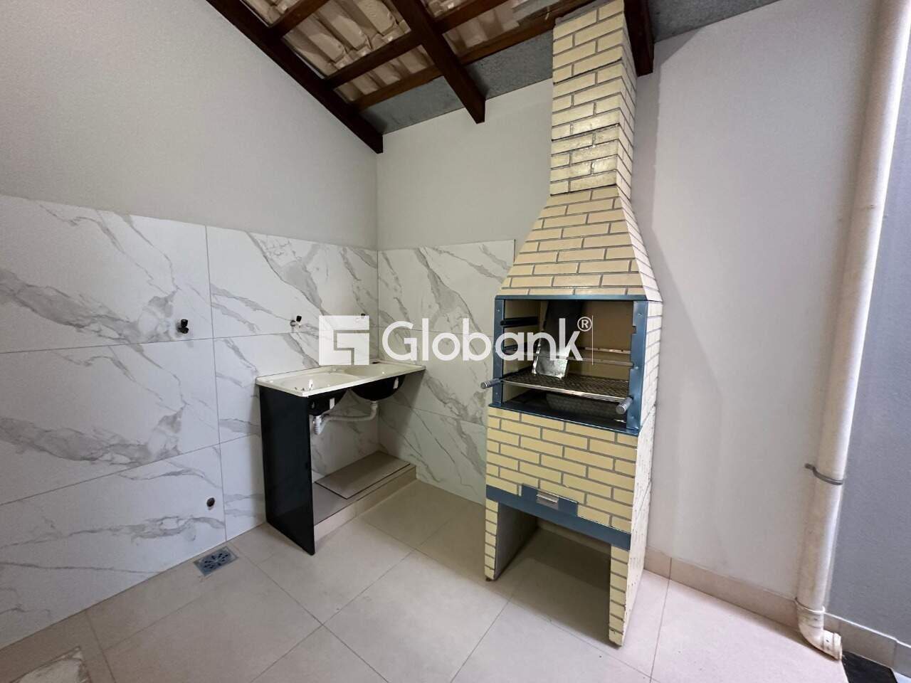 Casa 2 quartos para aluguel Jardim Primavera 70m² Montes Claros MG: rea gourmet