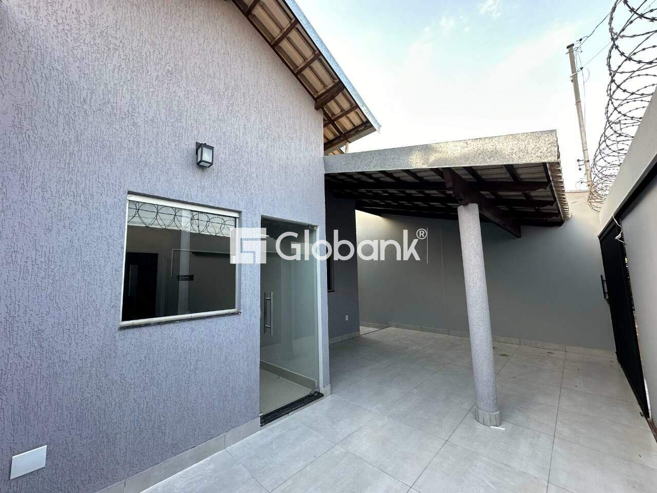 Casa 2 quartos para aluguel Jardim Primavera 70m² Montes Claros MG: