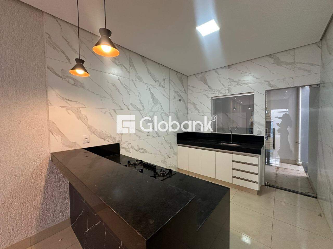 Casa 2 quartos para aluguel Jardim Primavera 70m² Montes Claros MG: 