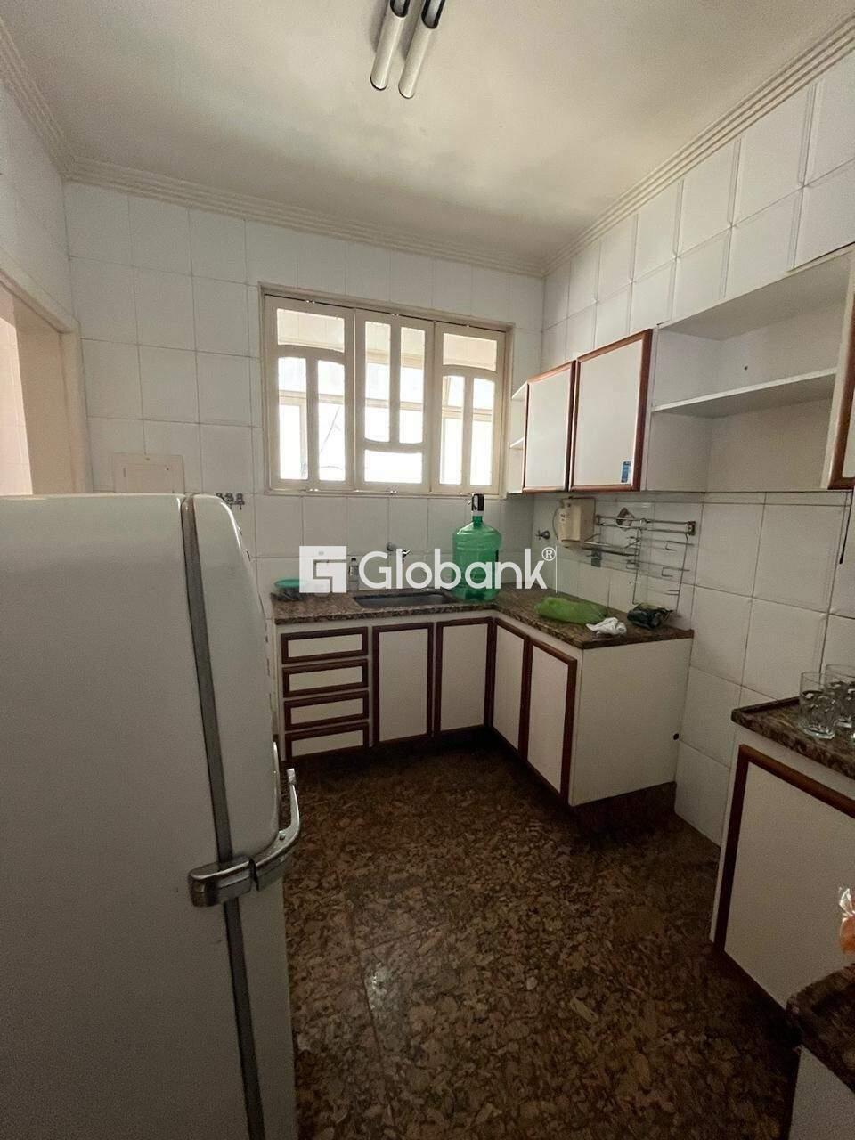 Casa 6 quartos à venda Vila Guilhermina 0m² Montes Claros MG: 