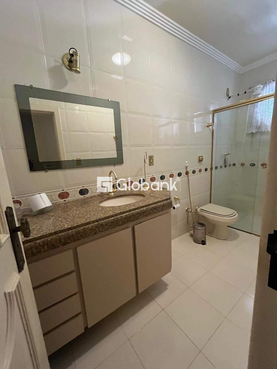 Casa 6 quartos à venda Vila Guilhermina 0m² Montes Claros MG: CASA: SU TE