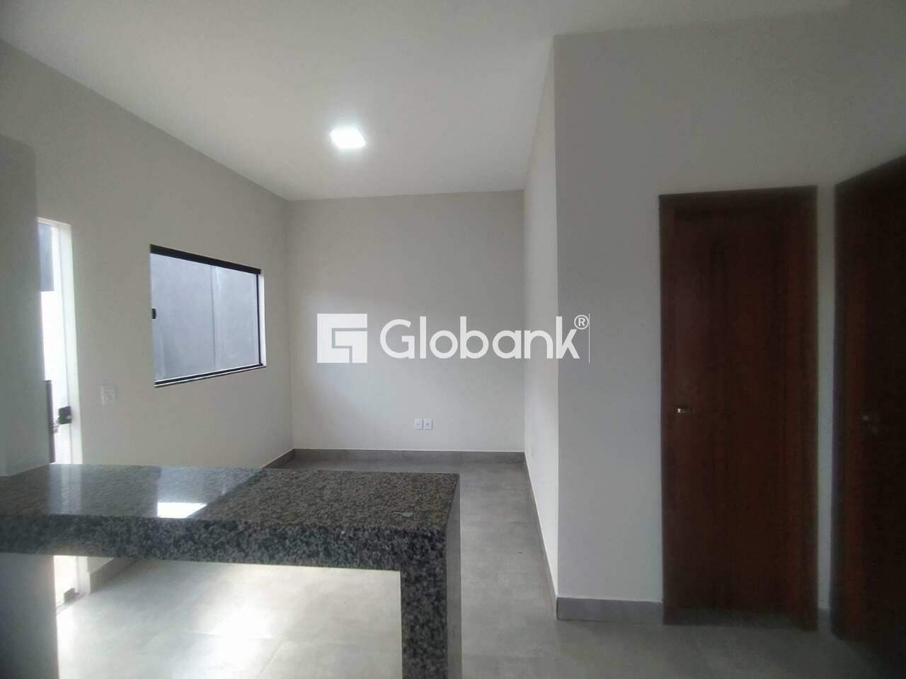 Casa 2 quartos à venda Loteamento Novo Jaraguá 50m² Montes Claros MG: