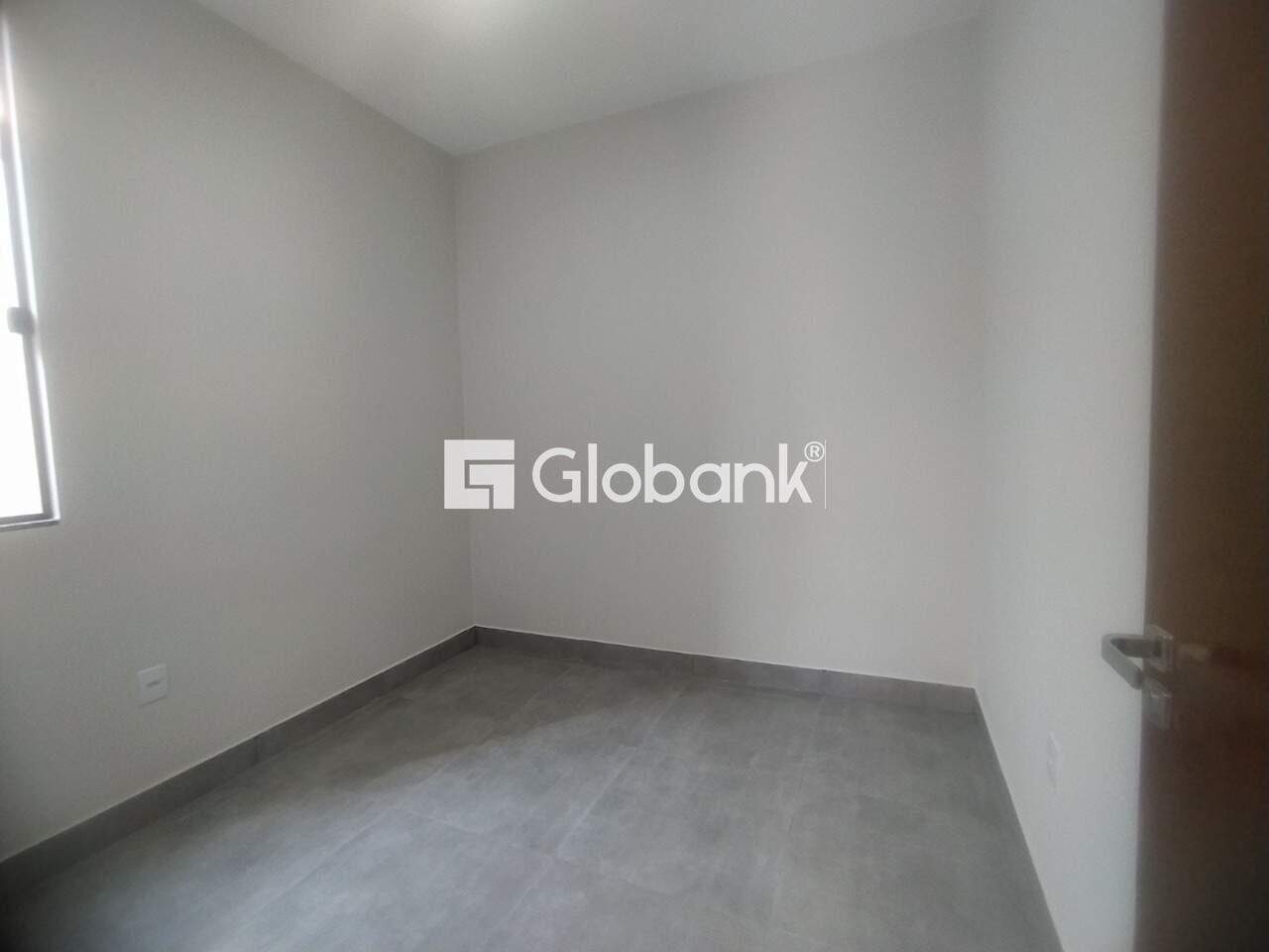 Casa 2 quartos à venda Loteamento Novo Jaraguá 50m² Montes Claros MG: