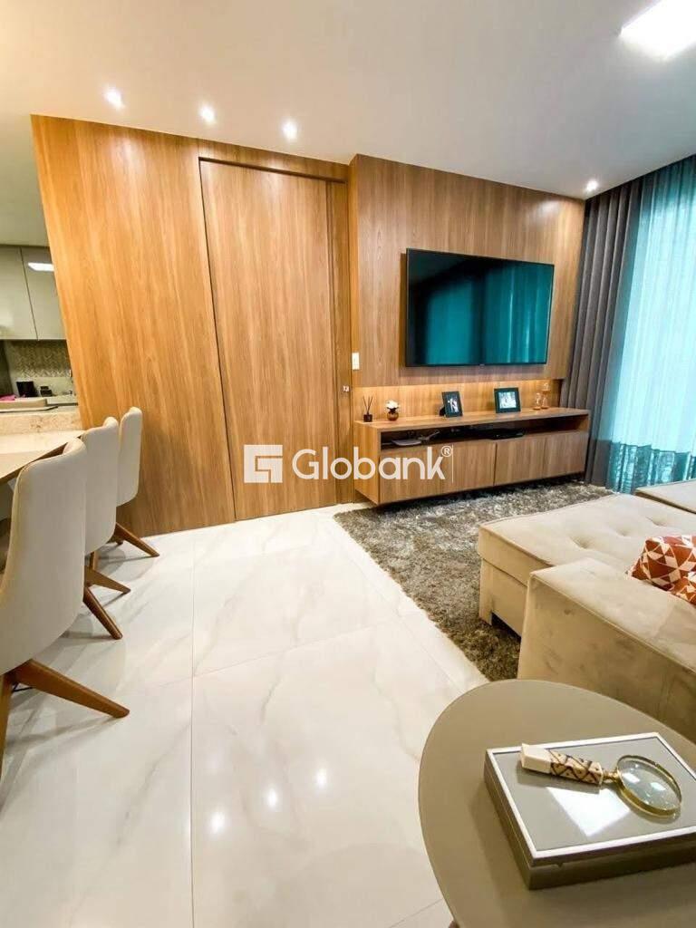 Apartamento 3 quartos à venda Cidade Santa Maria 115m² Montes Claros MG: ENTRADA PRIVATIVA ACESSO AOS DORMIT RIOS.