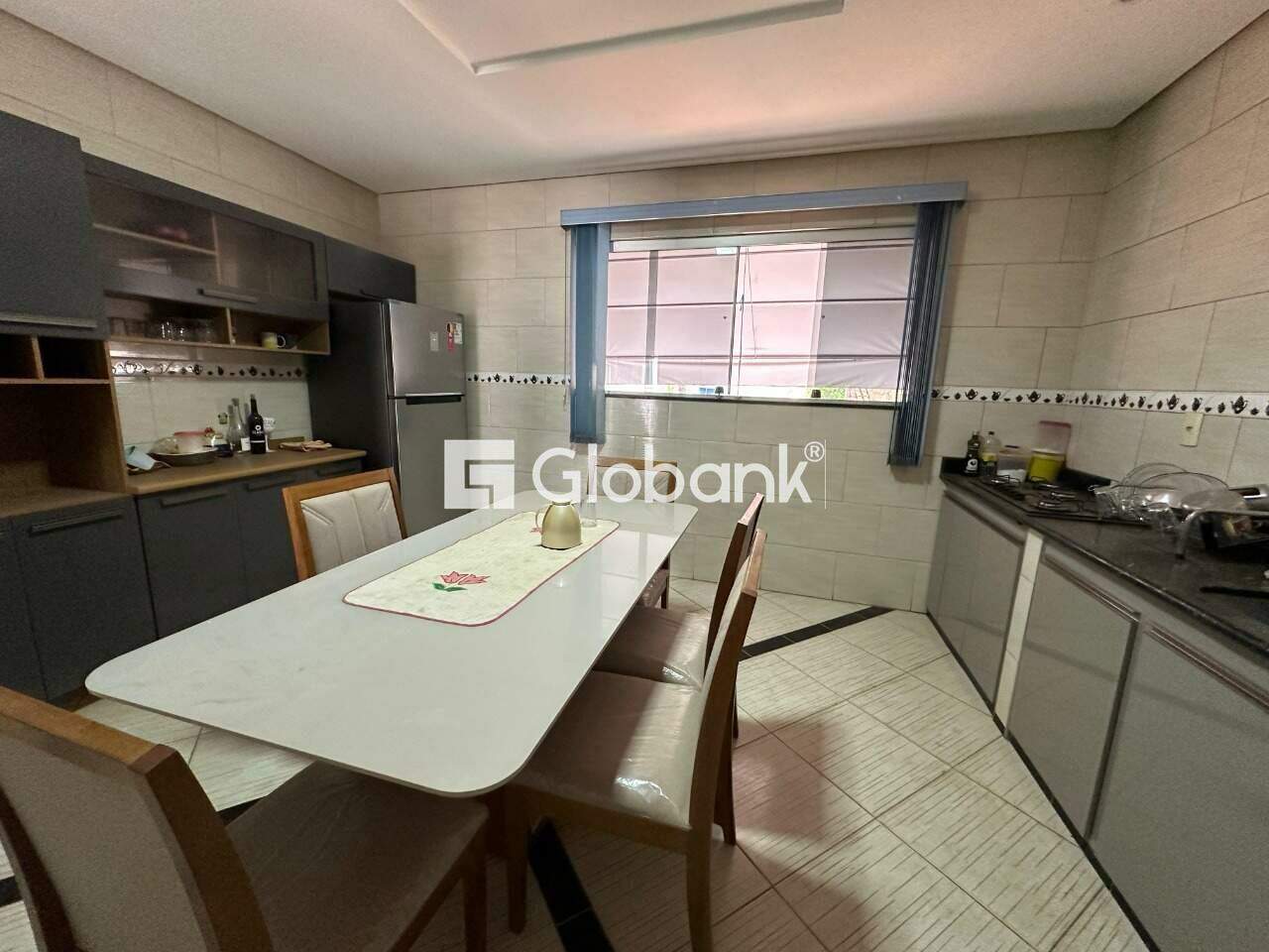 Casa 4 quartos para aluguel Santa Laura 210m² Montes Claros MG: Cozinha