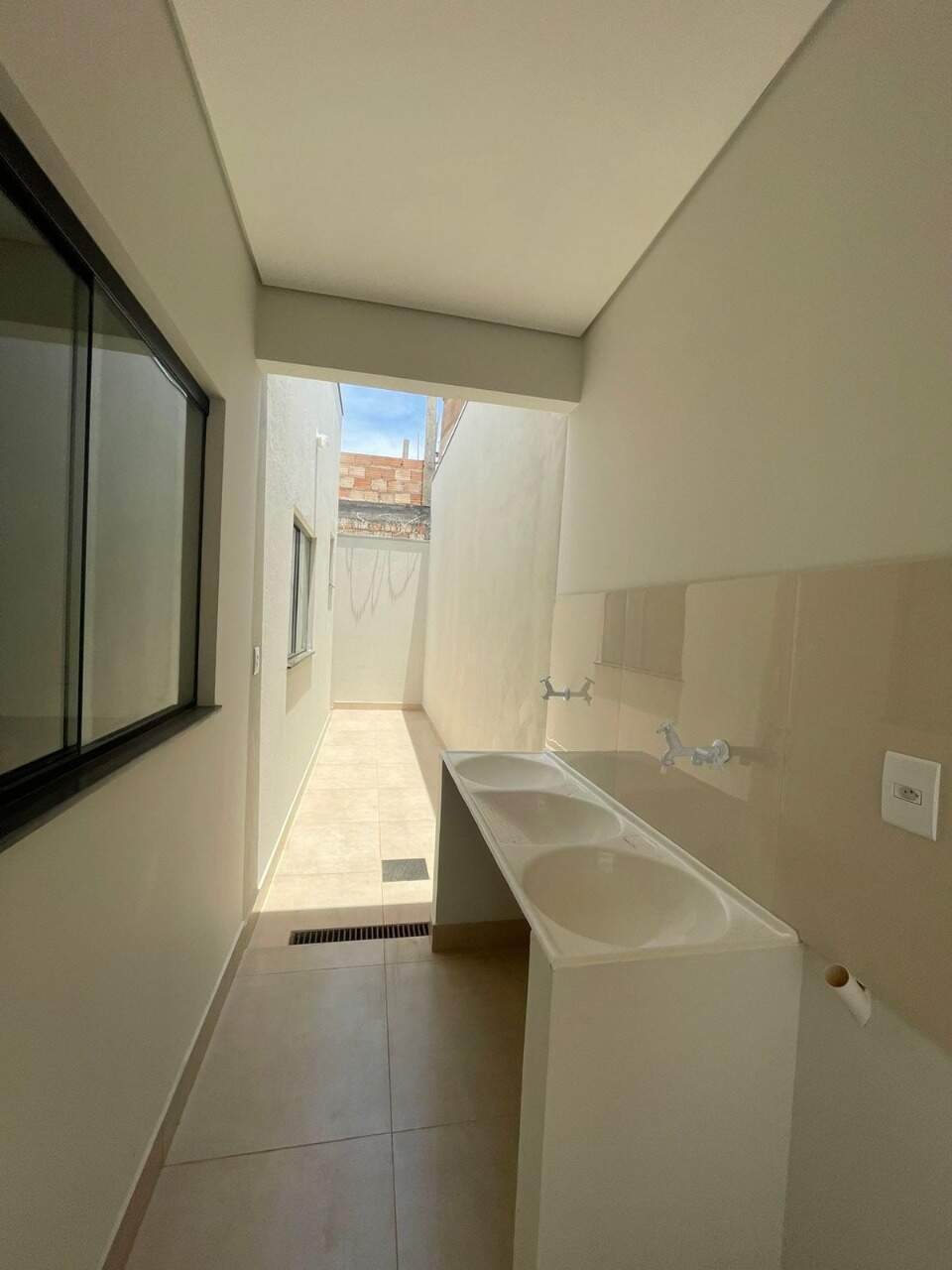 Casa 3 quartos à venda Loteamento Novo Primavera 115m² Montes Claros MG: 