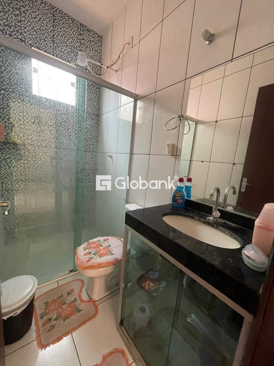 Casa 2 quartos à venda São Bento 59m² Montes Claros MG: BANHEIRO SOCIAL