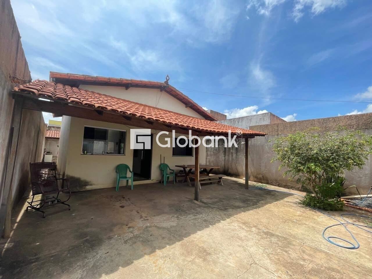 Casa 2 quartos à venda São Bento 59m² Montes Claros MG: FACHADA DA CASA