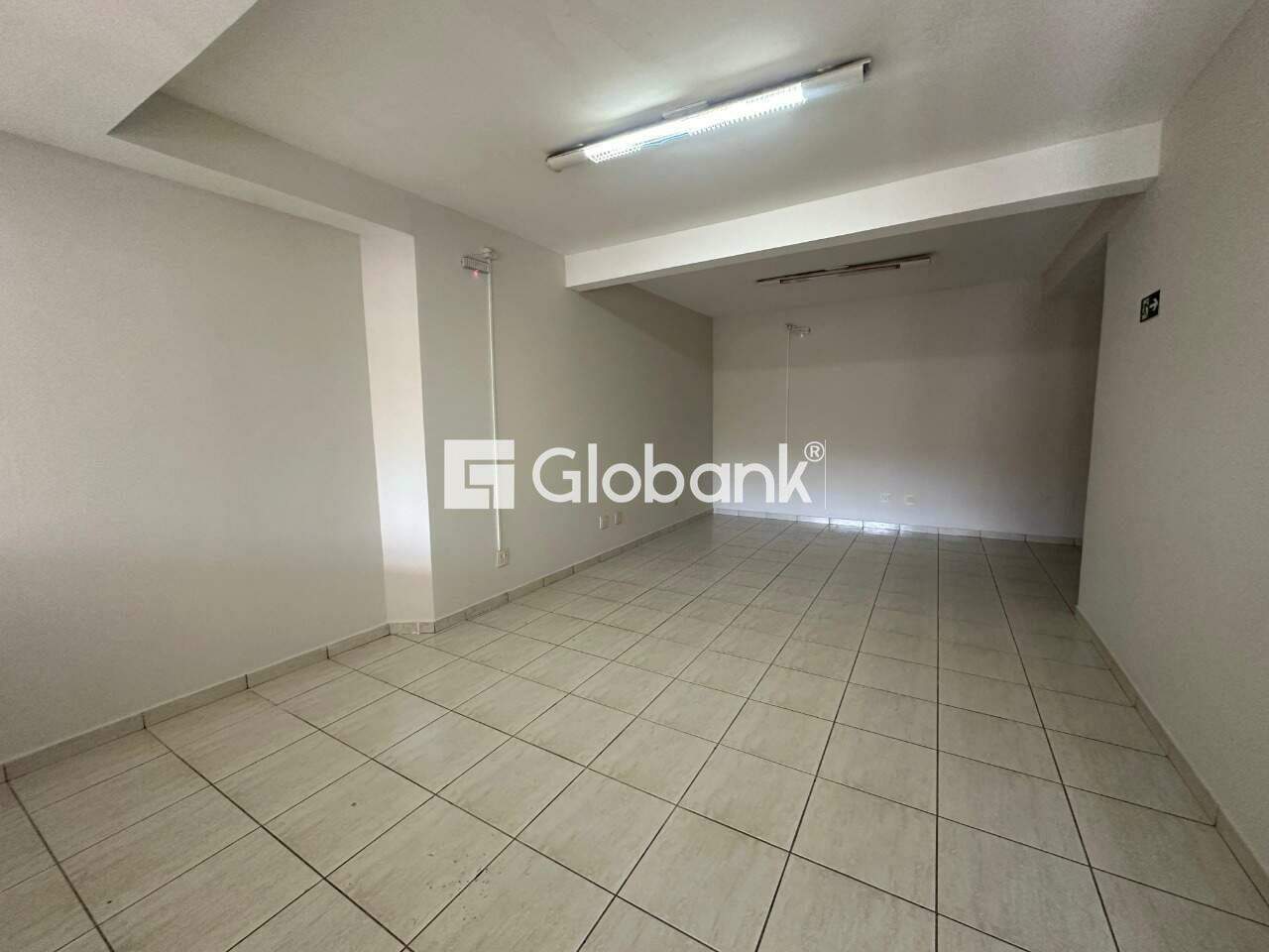 Ponto comercial para aluguel Centro 30m² Montes Claros MG: Sala