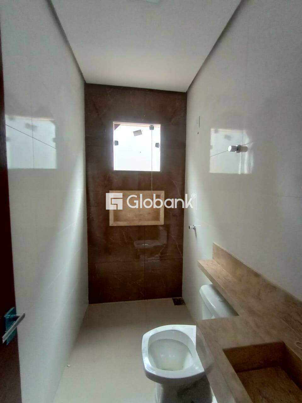 Casa 3 quartos à venda Jardim Olímpico 0m² Montes Claros MG: Banheiro su te