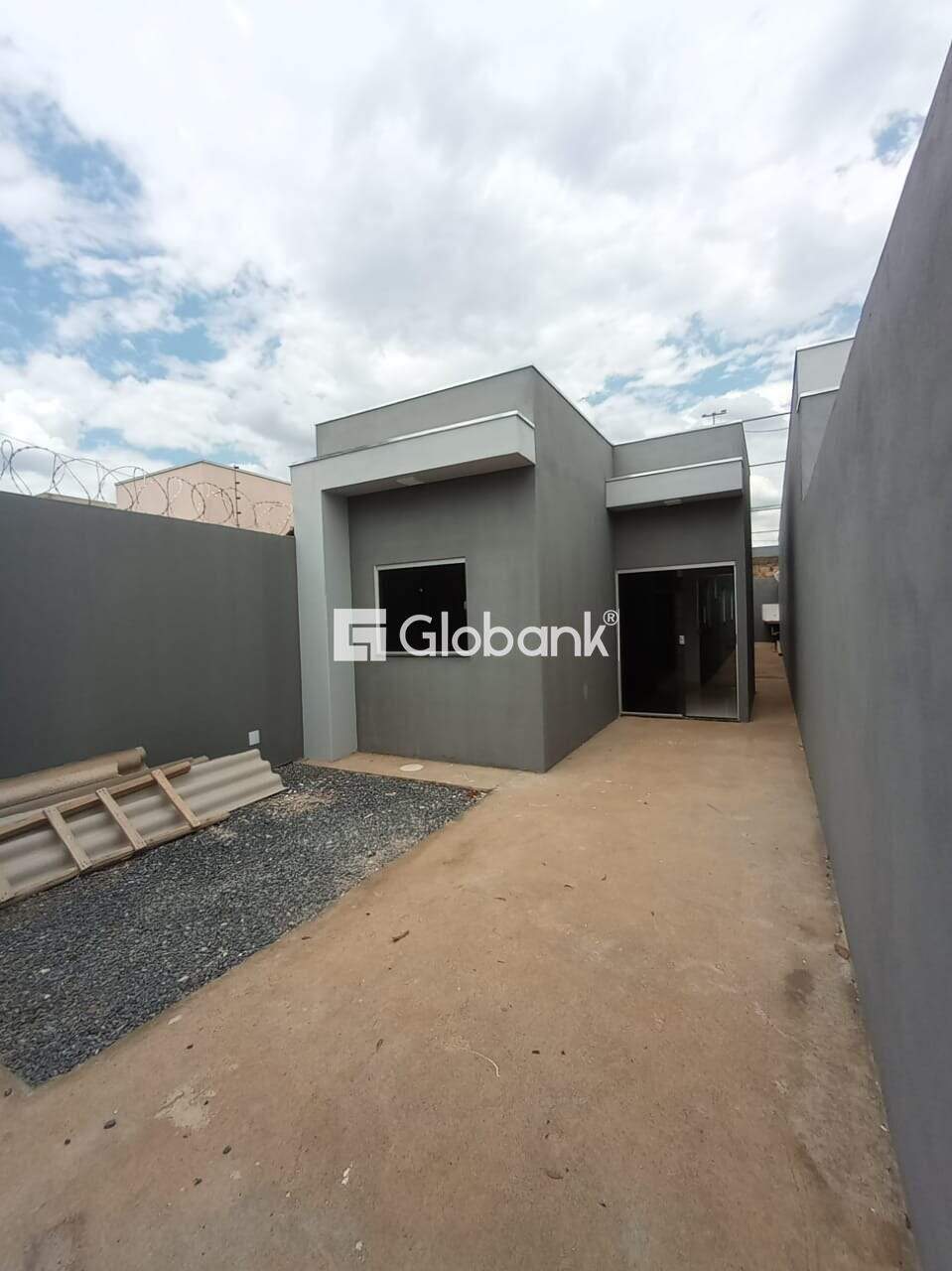 Casa 3 quartos à venda Jardim Olímpico 0m² Montes Claros MG: Frente com garagem