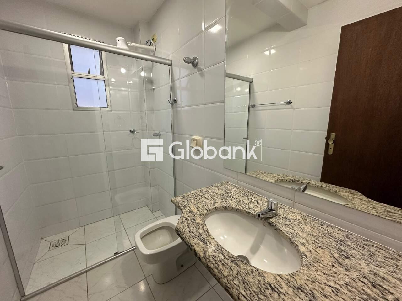 Apartamento 2 quartos à venda Funcionários 85m² Montes Claros MG: Banheiro social