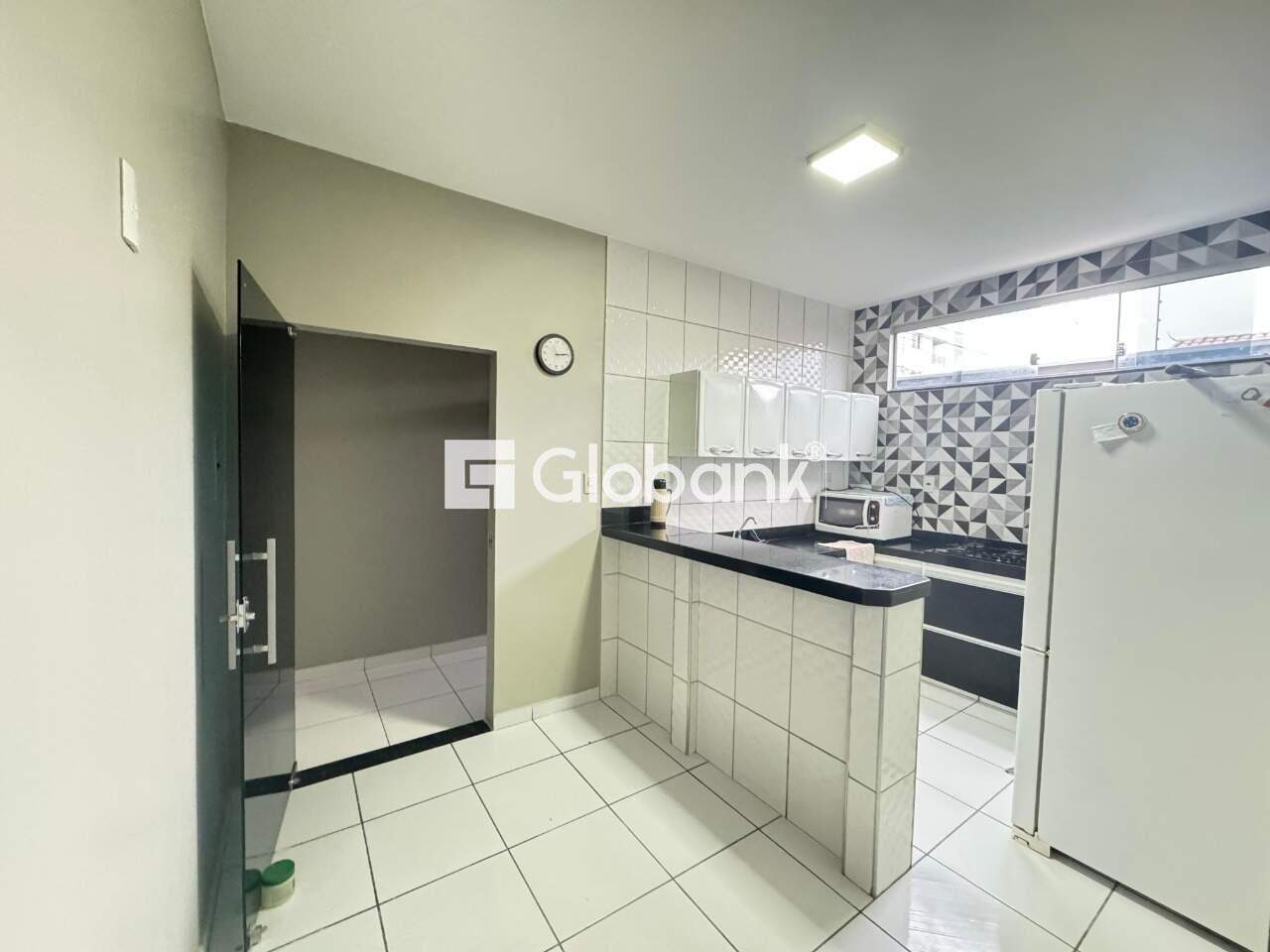 Casa 4 quartos à venda Major Prates 240m² Montes Claros MG: