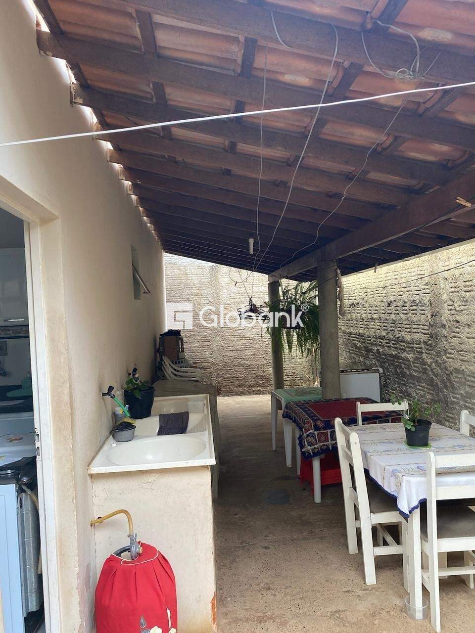 Casa 3 quartos à venda Independência 102m² Montes Claros MG: 