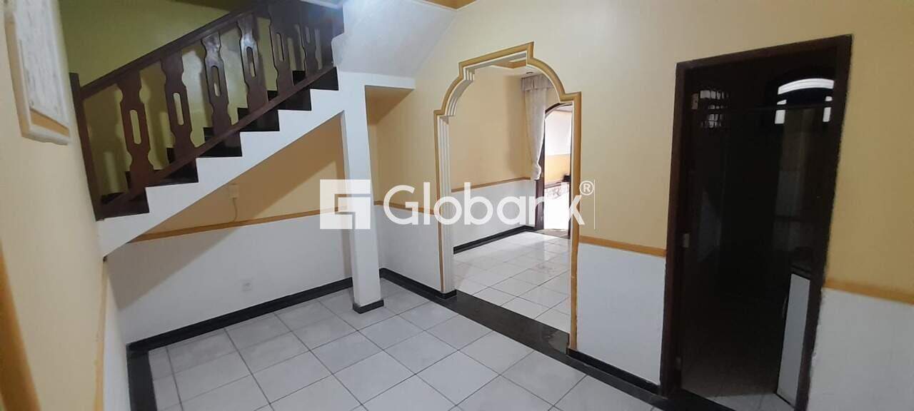 Sobrado 3 quartos à venda Vila Sumaré 0m² Montes Claros MG: Sala primeiro piso